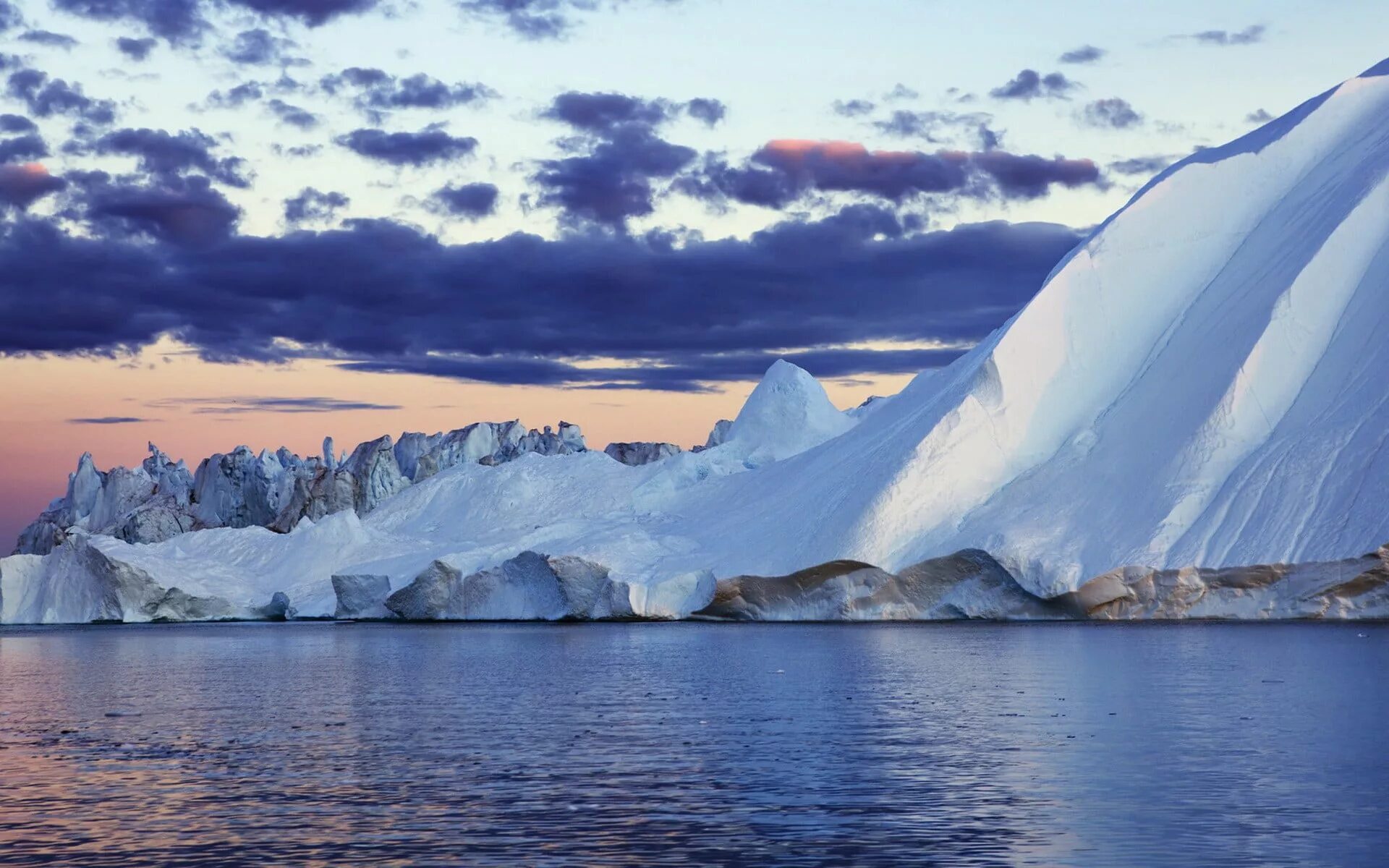 Северо-Восточный Гренландский национальный парк. Ледник Илулиссат Гренландия. Арктика Северный Ледовитый океан. Гренландия Северный Ледовитый океан.