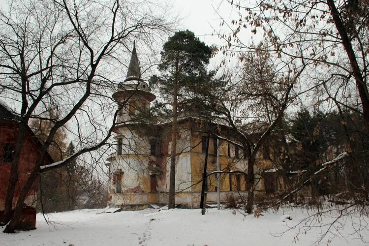 Усадьба севрюгова в кинешме призрак. Усадьба севрюговых кинешма призраки. Дача п ф севрюгова кинешма. Усадьба отрада кинешма. Усадьба севрюгова в кинешме.