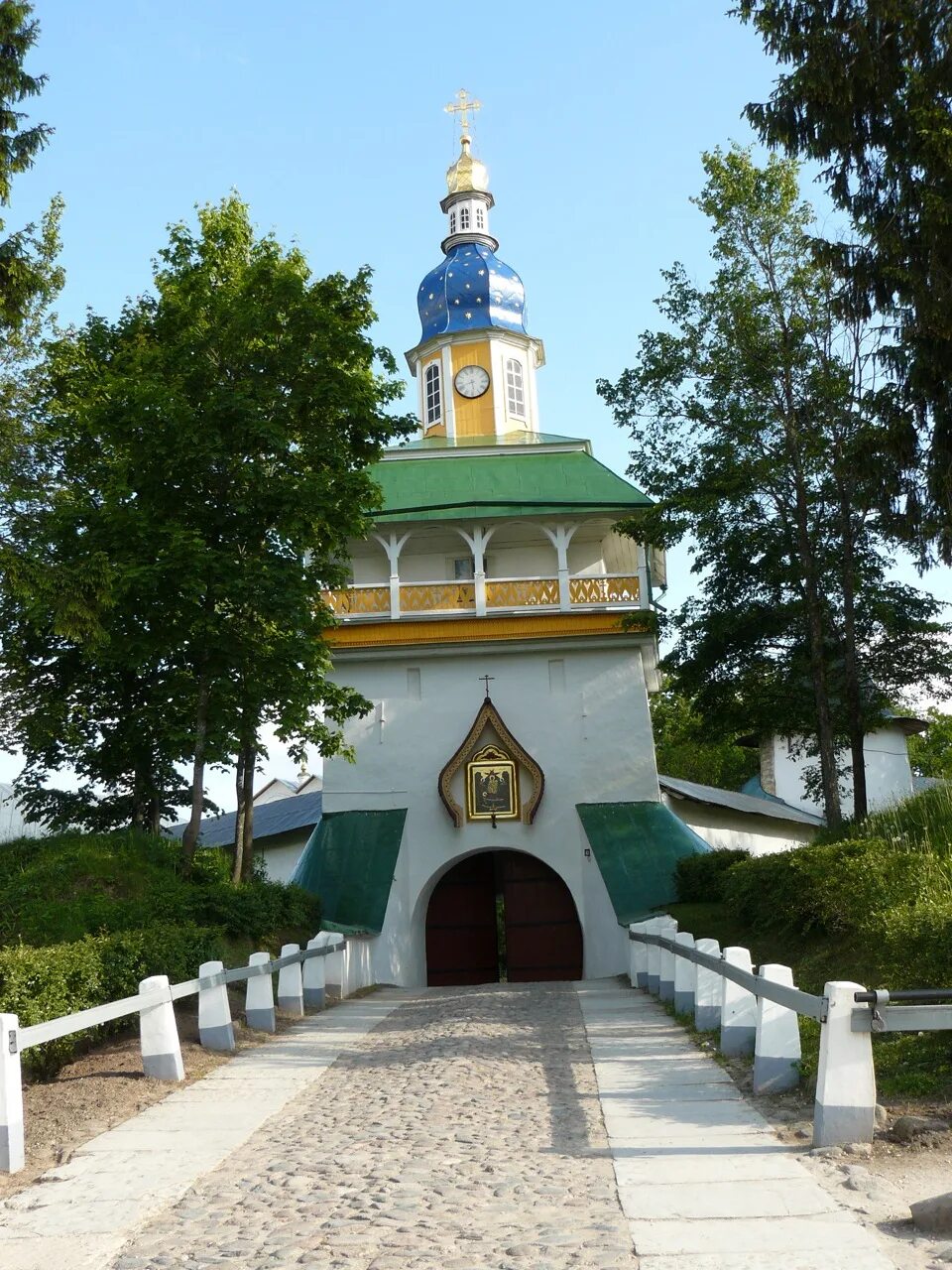 Псков изборск печоры. Псков сооружение печоры. Псков изборск печоры пушкинские горы. Псков изборск печоры. Изборск пушкинские горы.