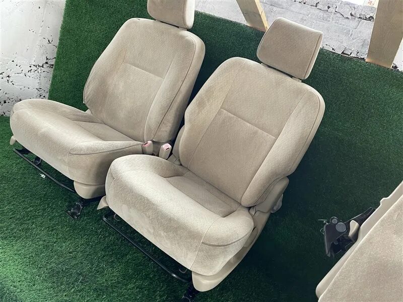 Сиденье тойота спасио. Toyota corolla spacio, 2000 задние сиденья. Сиденье тойота спасио. Тойота королла спасио 1998. Сидение спасио.