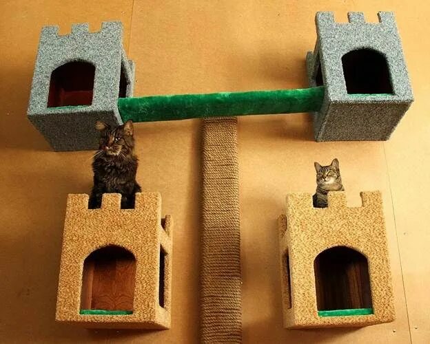 Как сделать дом для котят. Домик для кошек. домик для кота из коробки. домик для кошки своими руками. кошачий домик в виде замка.