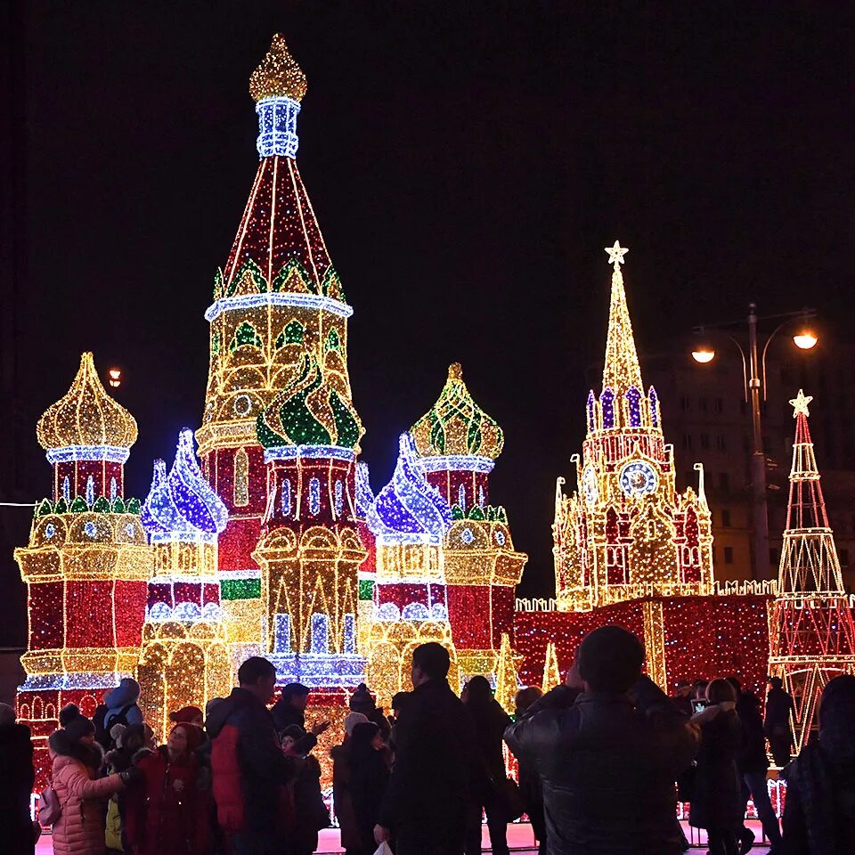 Европейский новый год в россии. Новогодняя Москва. Новый год в Москве. Новогодняя площадь. Красная площадь новый год.