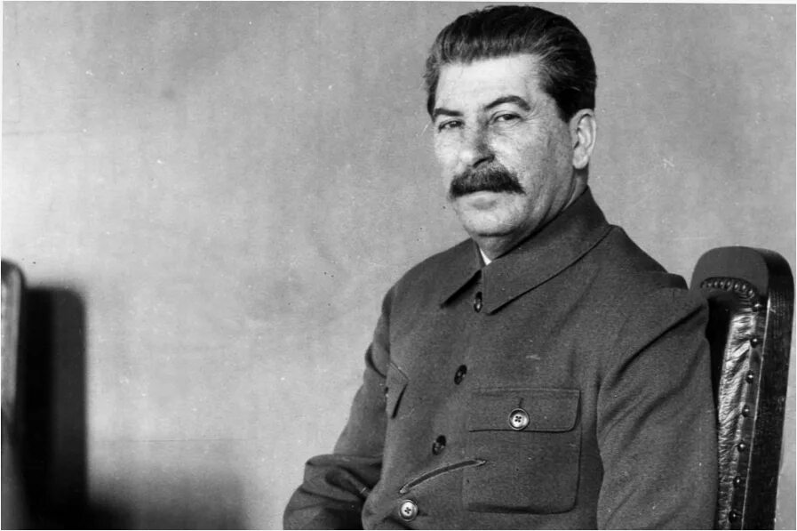 Сталин почему такой псевдоним. Сталин иосиф виссарионович. ийосив висорович сталлин. иосиф виссарионовч салин. сталин взгляд.