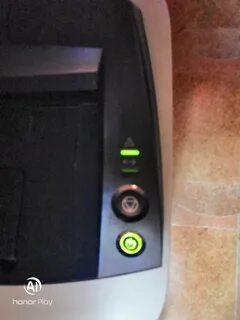 На принтере горит лампочка молния