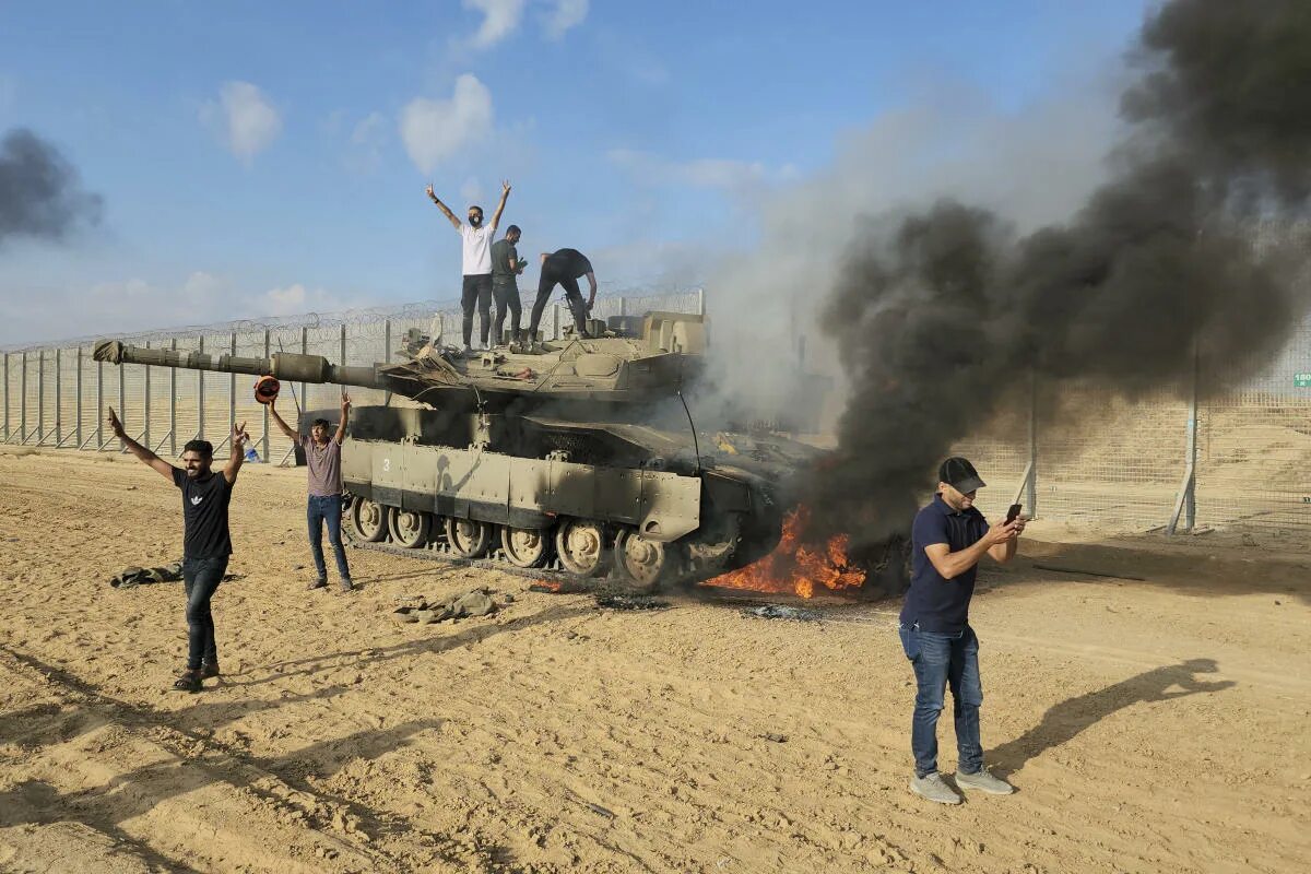 Израиль 7 октября фото Файл:Gaza envelope after coordinated surprise offensive on Israel, October 2023