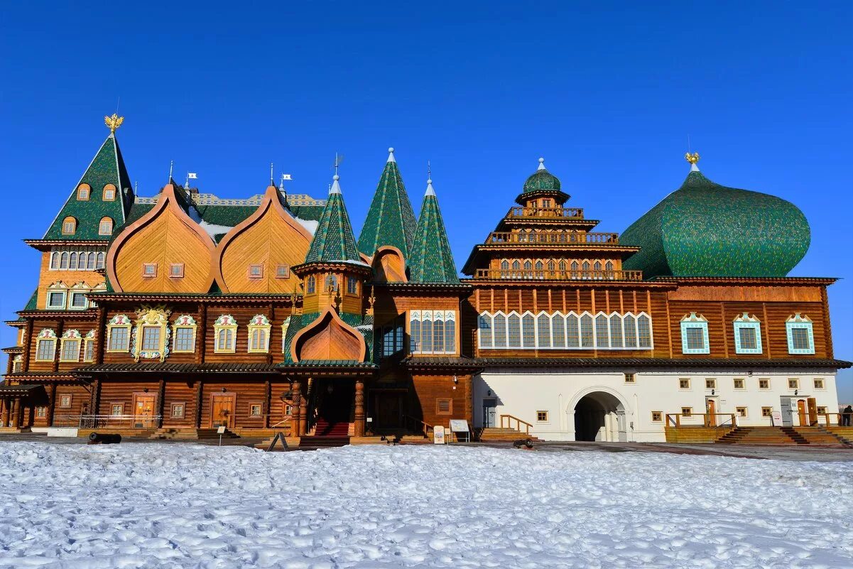 деревянный дворец царя алексея михайловича в коломенском. коломенский дворец хоромы царя. загородной резиденцией царя ивана грозного была. дворец царя алексея михайловича хоромы царя. летний деревянный дворец алексея михайловича в коломенском 17 век.