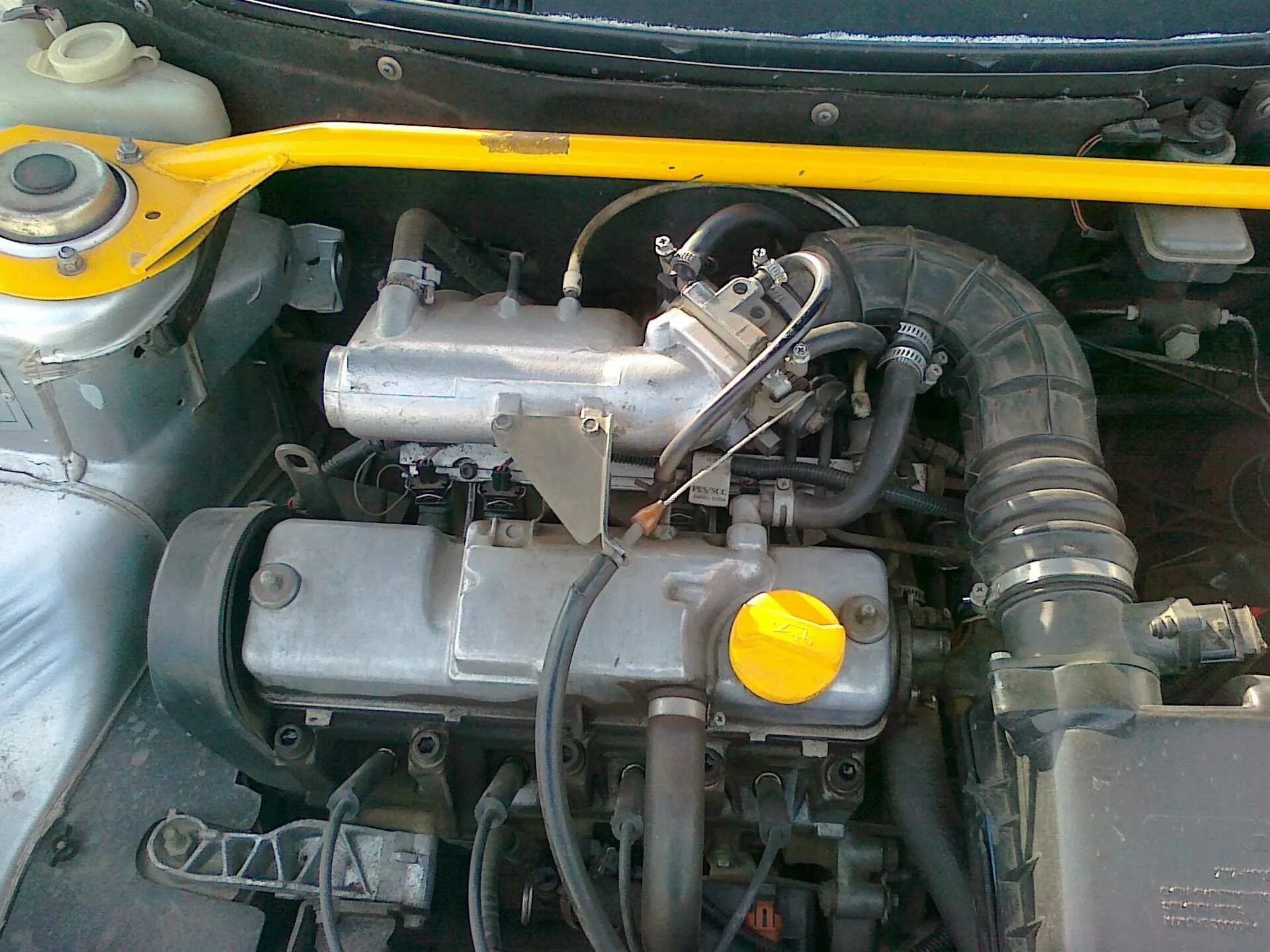 Ваз 2111 8 клапанной. ВАЗ 2111 мотор 1.5 8кл. Двигатель ВАЗ 2111 8 клапанов инжектор. ВАЗ 2111 двигатель 1.6. 8 Клапанный ВАЗ 2111.
