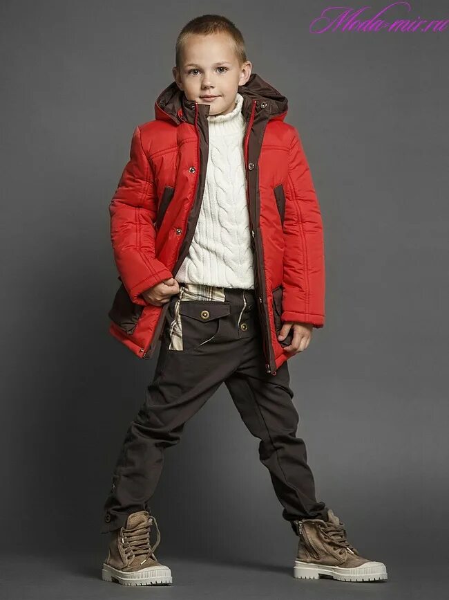 Мальчики 8 куртки. Емае куртка. Красная куртка для мальчика. Красная куртка на подростка мальчика. Куртки для мальчиков демисезонные стильные модные.