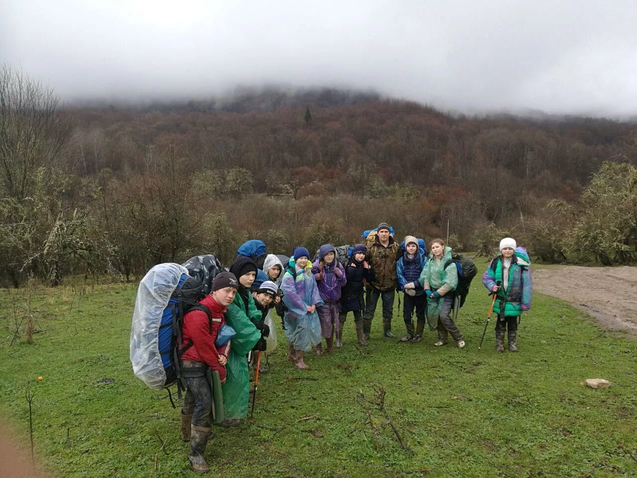 пешеходный поход 5 категории сложности. оборудование 3 степени сложности. уровни сложности походов. категории туристических маршрутов. степенной поход.