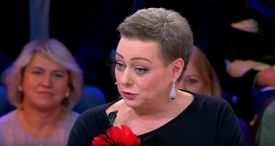 Короткая стрижка марии ароновой. Аронова. Аронова с короткой стрижкой. Аронова с короткой стрижкой. Короткая стрижка марии ароновой.