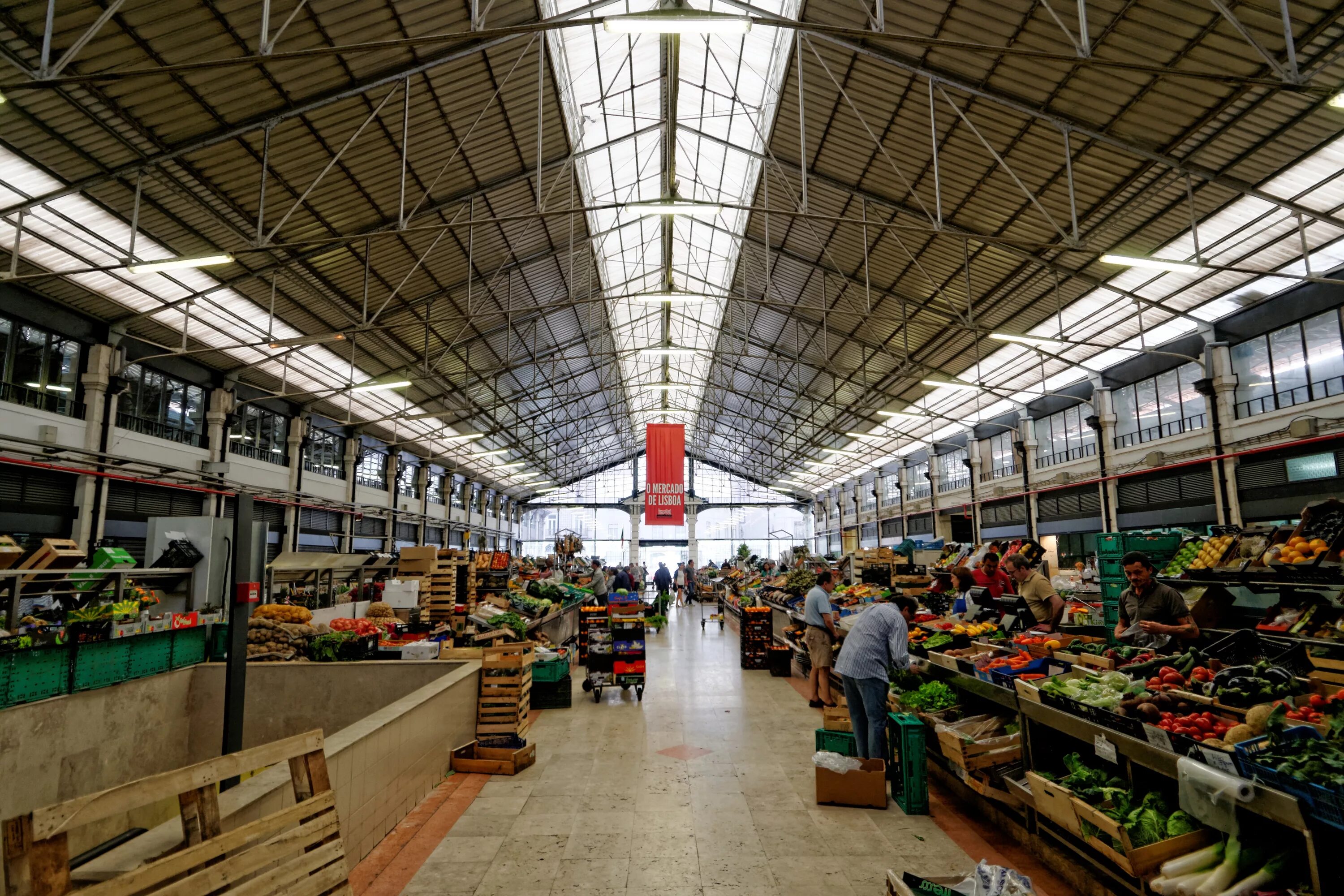 Рынок фабрика Назрань. Фабрика рынок Назрань базар. Меркадо-де-Брухас. Рынок Меркадо. Рынок на фабричной