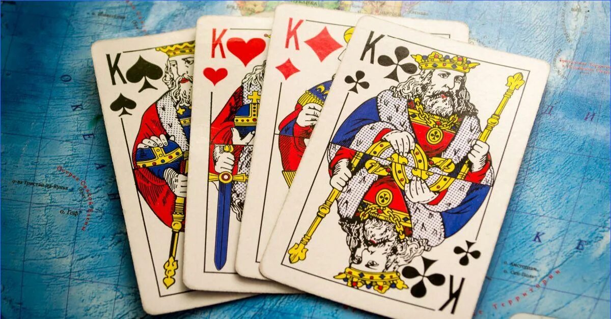 Карты два короля. Карты а4 игральные короли. карта король. 4 короля карты. четыре короля игральные карты.