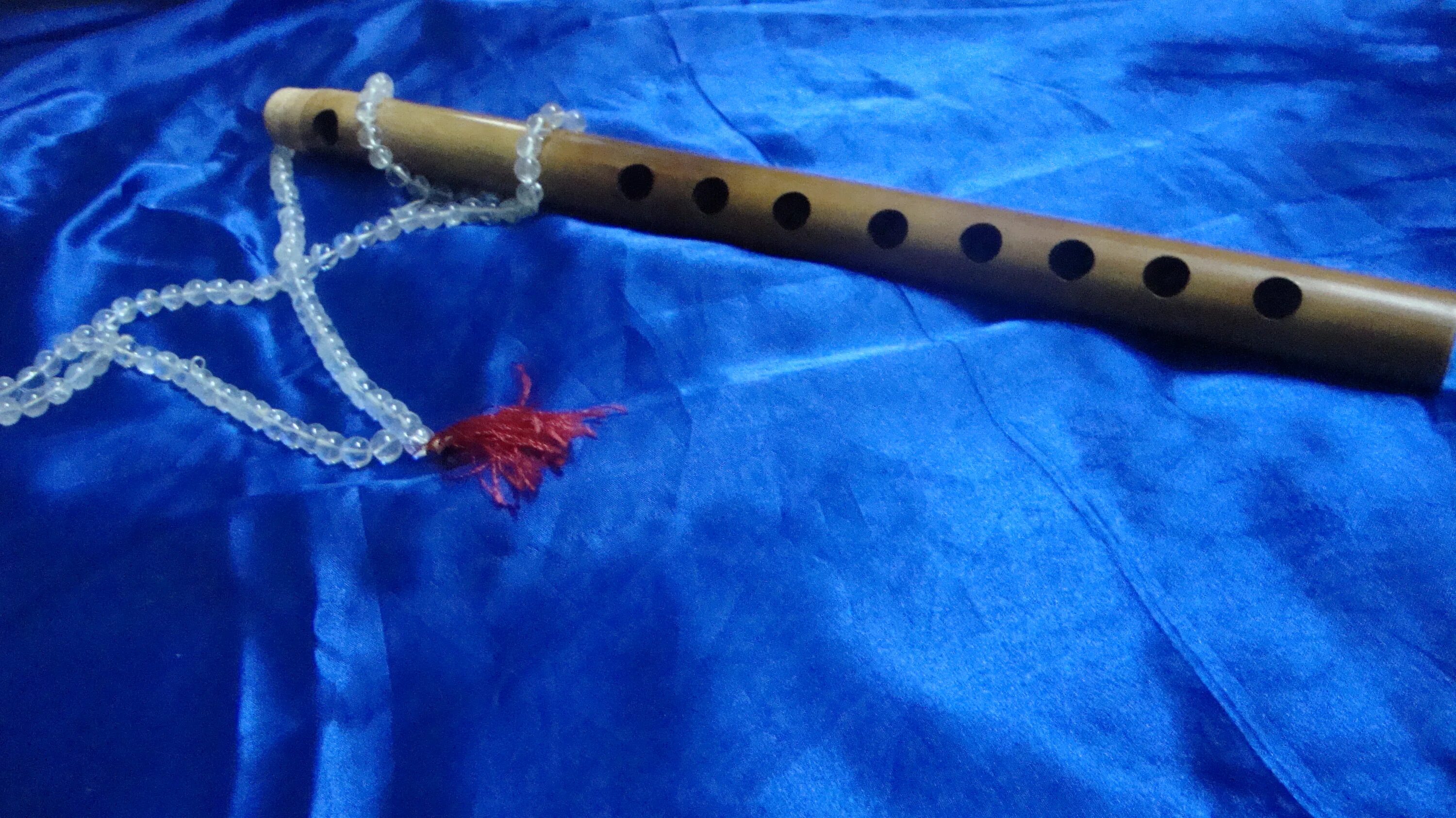 Флейта вода. Флейта бансури музыкальные инструменты Индии. Индийская флейта. Красивая флейта. Корейская флейта.