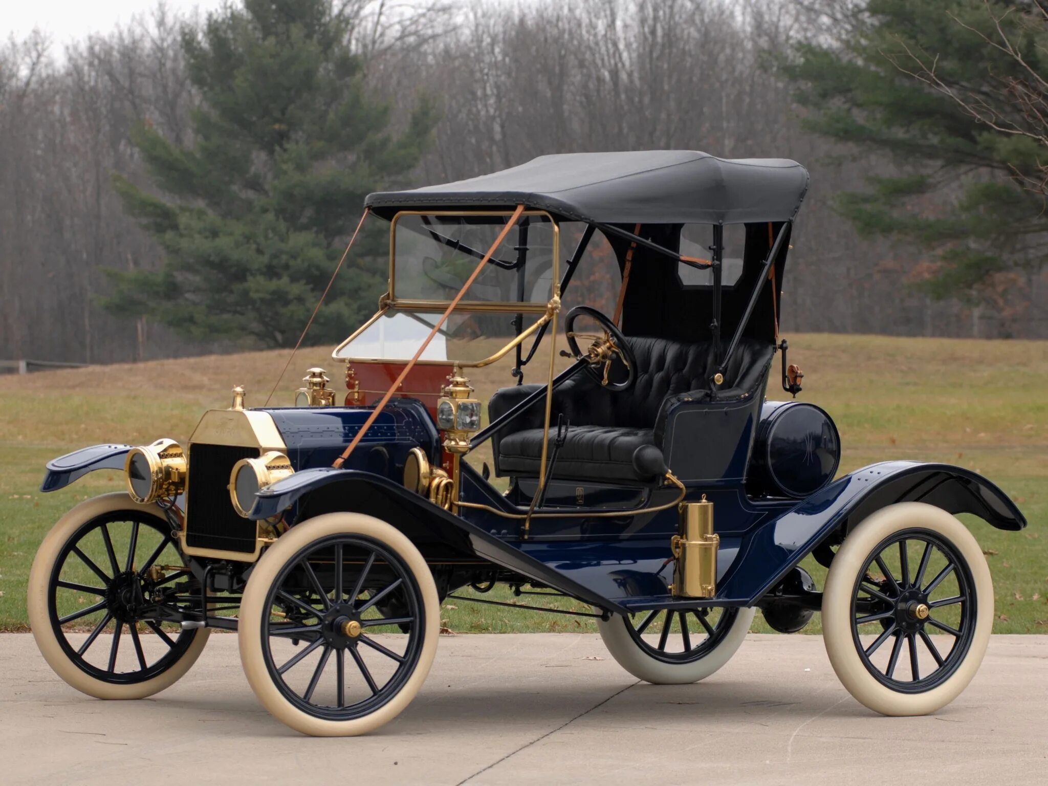 Что представлял собой первый автомобиль. Ford model t 1911. Форд т Roadster 1910. Ford model 1.