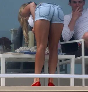Lindsey lohan butt