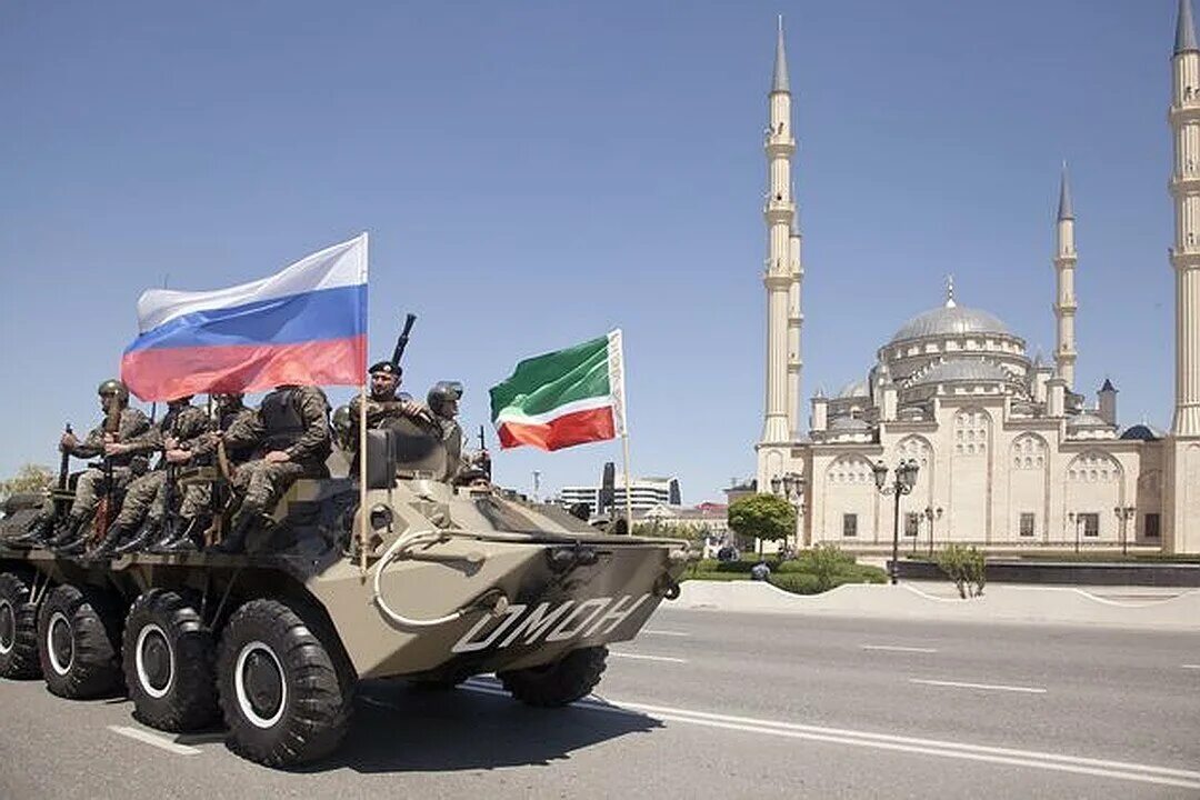 Парад Ичкерии в Грозном. Военная техника Ичкерии. Грозная Военная техника.