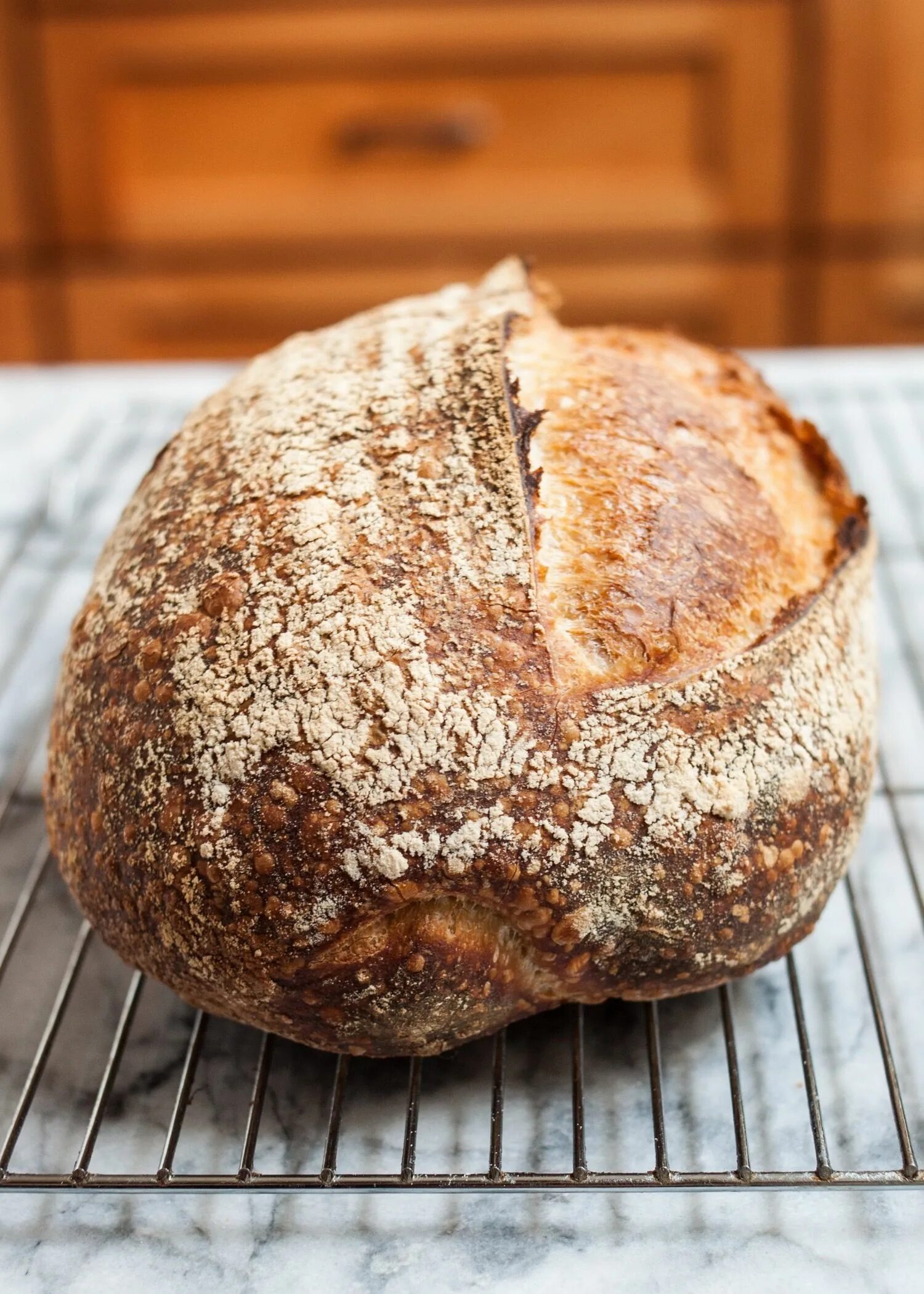 Хлеб. Хлеб в печи. Выпекание хлеба. Домашний хлеб.
