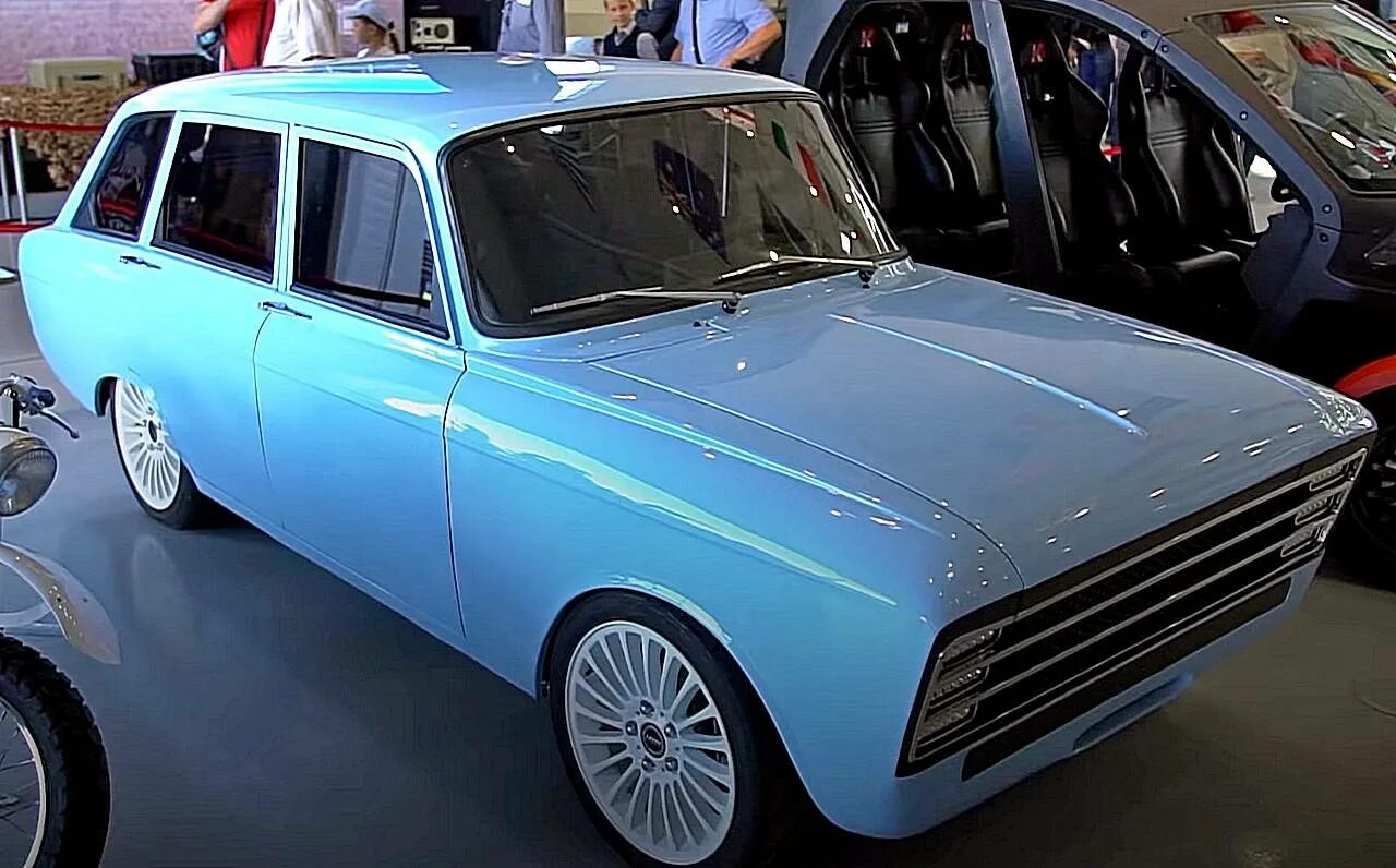Новый бюджетный седан Москвич-2140 АЗЛК "Народный" 2022-2023 года представлен на