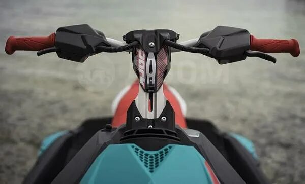 Brp trixx. Sea doo spark trixx. brp spark trixx. руль на brp sparks. гидроцикл brp spark.