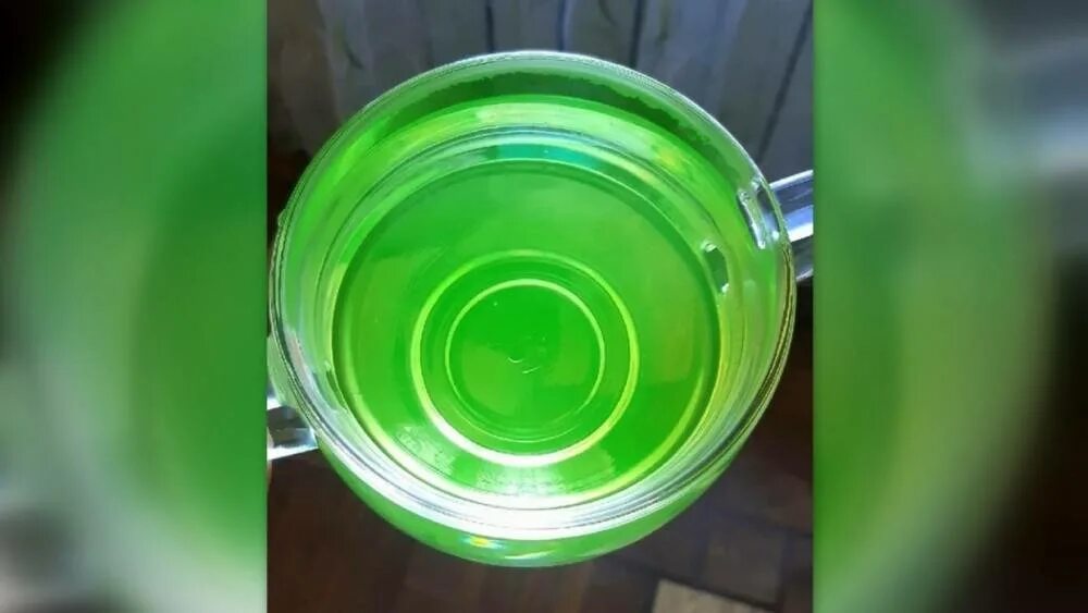 От чего могут быть зеленые
