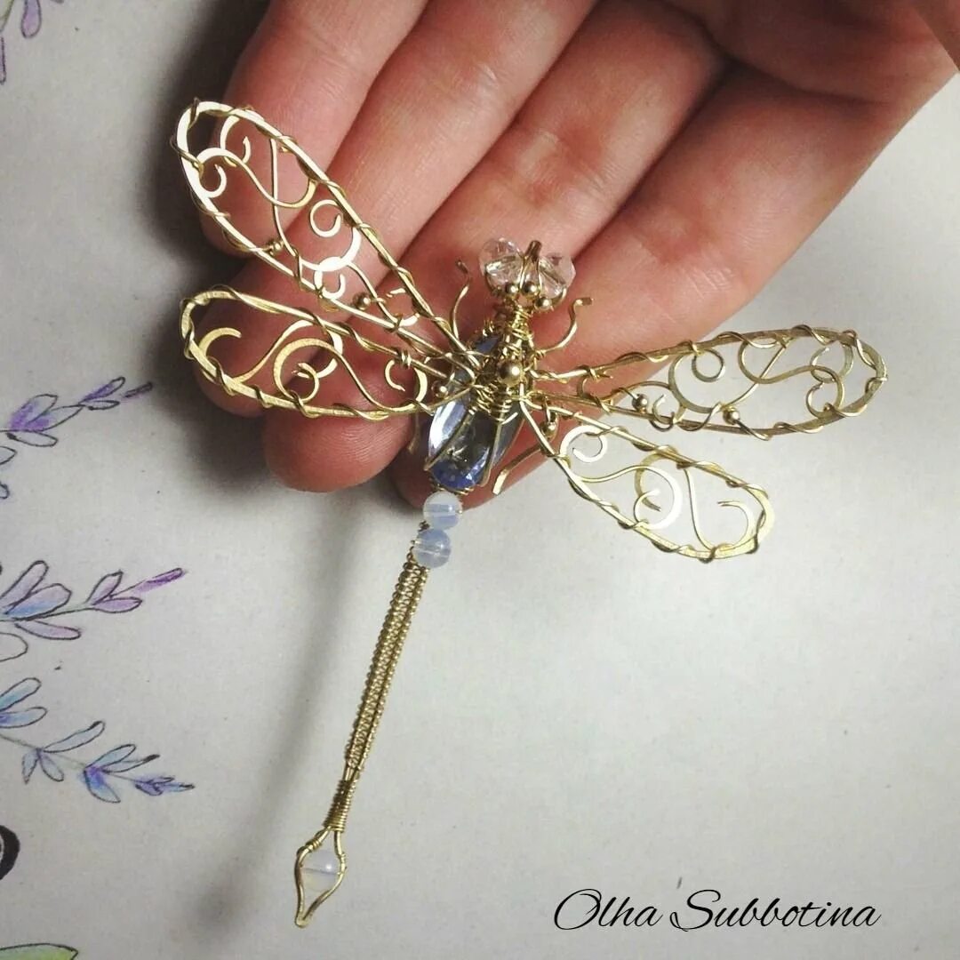 Как сделать бабочку из проволоки. Стрекоза wire wrap. брошка из проволоки. брошь из проволоки и бусин. брошь стрекоза из медной проволоки.