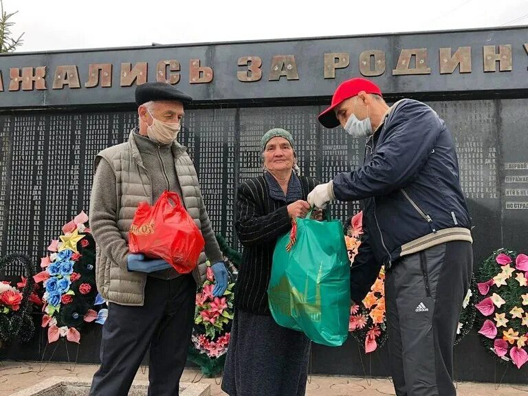 Ветераны войны Теберда. Ветеран труда КЧР. Ветеран войны в нижней Теберде. Ветеран Великой Отечественной войны аул Алибердуковский Хахандуков. Вдовы поддержка