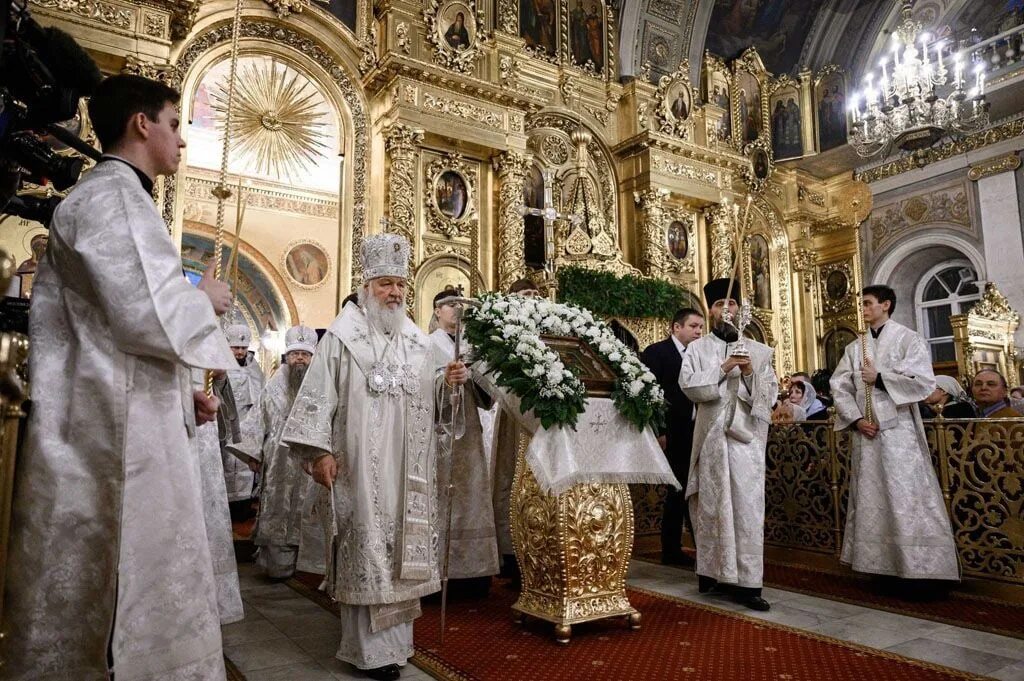 Патриаршая Кафедра в Богоявленском соборе. Всенощная литургия