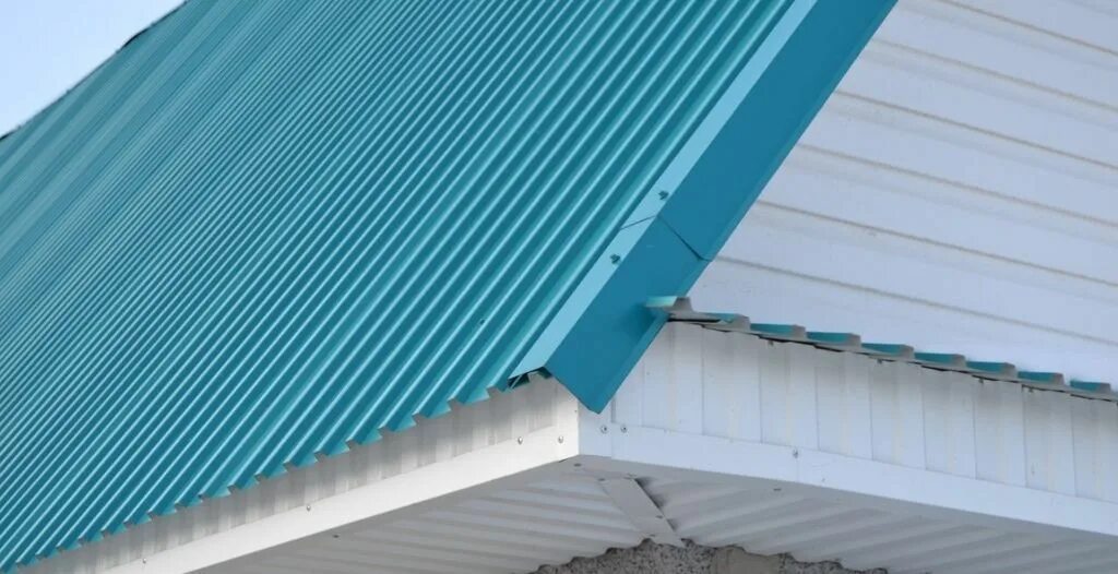 Шаг саморезов для крепления профлиста на заборе. Монтаж профнастила с20. Профлист мп20 схема монтажа. Перемычки для стоечного профиля для гипсокартона. Как закрепить металлопрофиль.