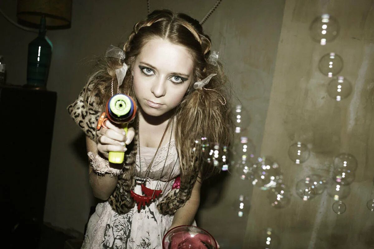 молокососы. молокососы 2011. джеймс ньюман актриса. молокососы сериал 5 сезон. молокососы 1 сезон.