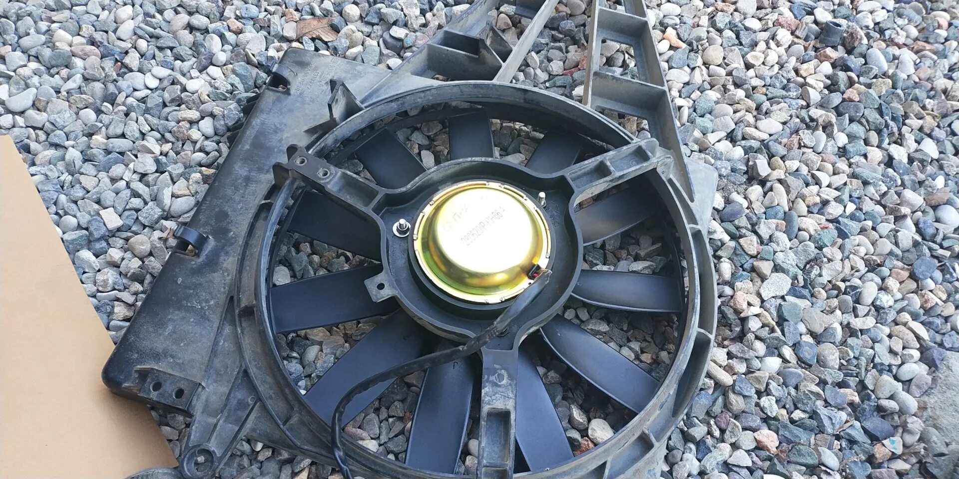 Astra h gtc вентилятор кондиционера. Реле включения вентилятора опель вектра б. Разъем на вентилятор охлаждения opel astra. 5. Вентилятор опель вектра б.