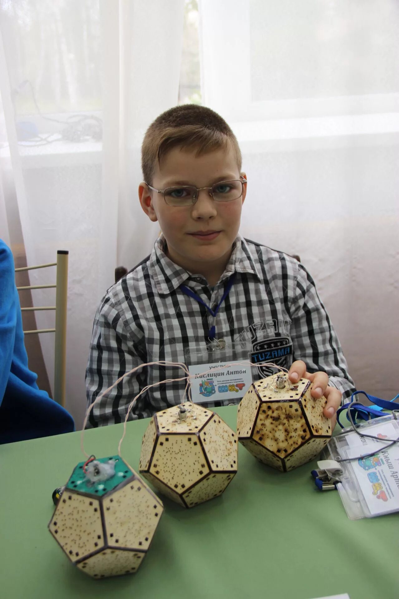 юный изобретатель поделки. конкурс "юные техники и изобретатели ульяновск 2023 дом творчества. поделки для школьников. поделка на конкурс юный изобретатель. юный изобретатель конкурс.