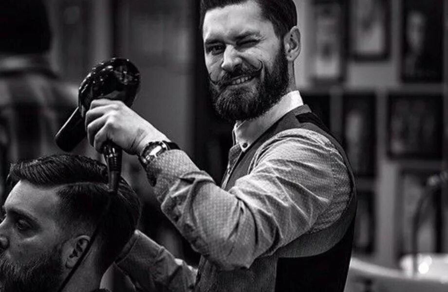 мужская парикмахерская реклама. абдулло барбер. найти барбера. барбер стрейзанд. найти барбера.