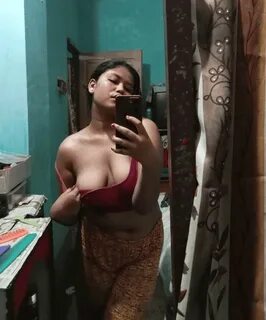 Hot Kanpur School Teacher Leaked Desi Nude Selfies.