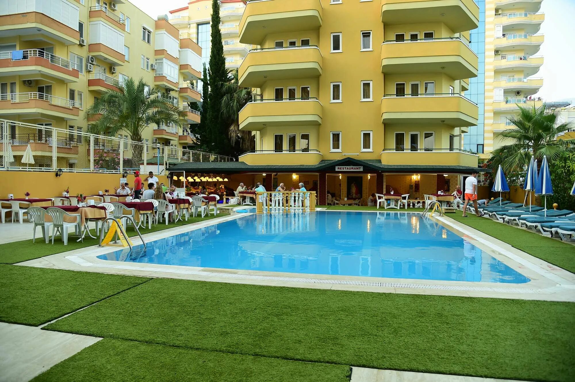 Махмутлар Алания Голд Твинс. Турция Gold Twins Suit Hotel 3* Махмутлар, Алания. Gold Twins Family Beach Hotel 3*. Gold Twins Suite Hotel Алания Махмутлар.