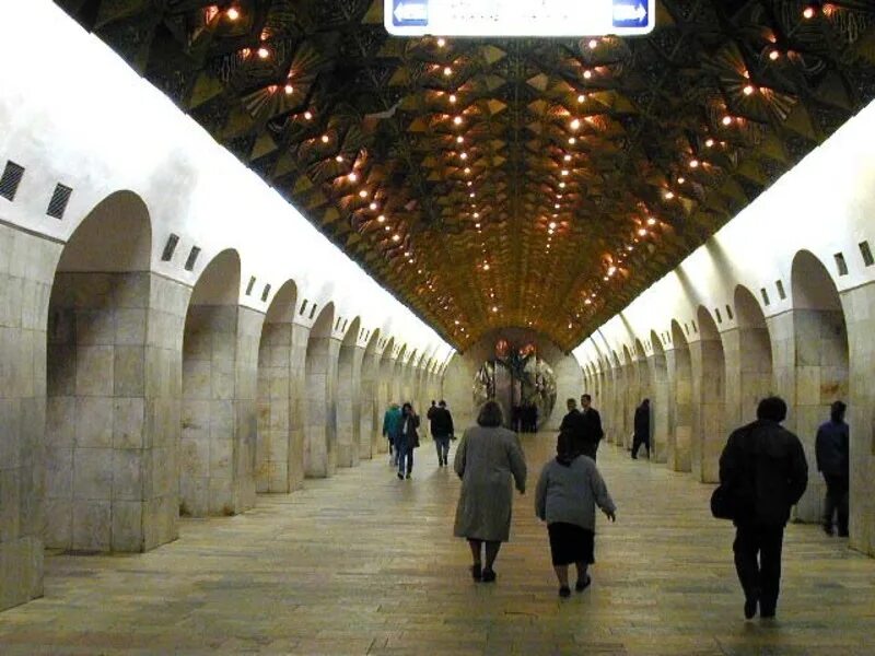 Авиамоторная станция метро калининская. Метро авиамоторная кольцевая. Метро авиамоторная открыта. Станция авиамоторная москва. Метро авиамоторная открыта.