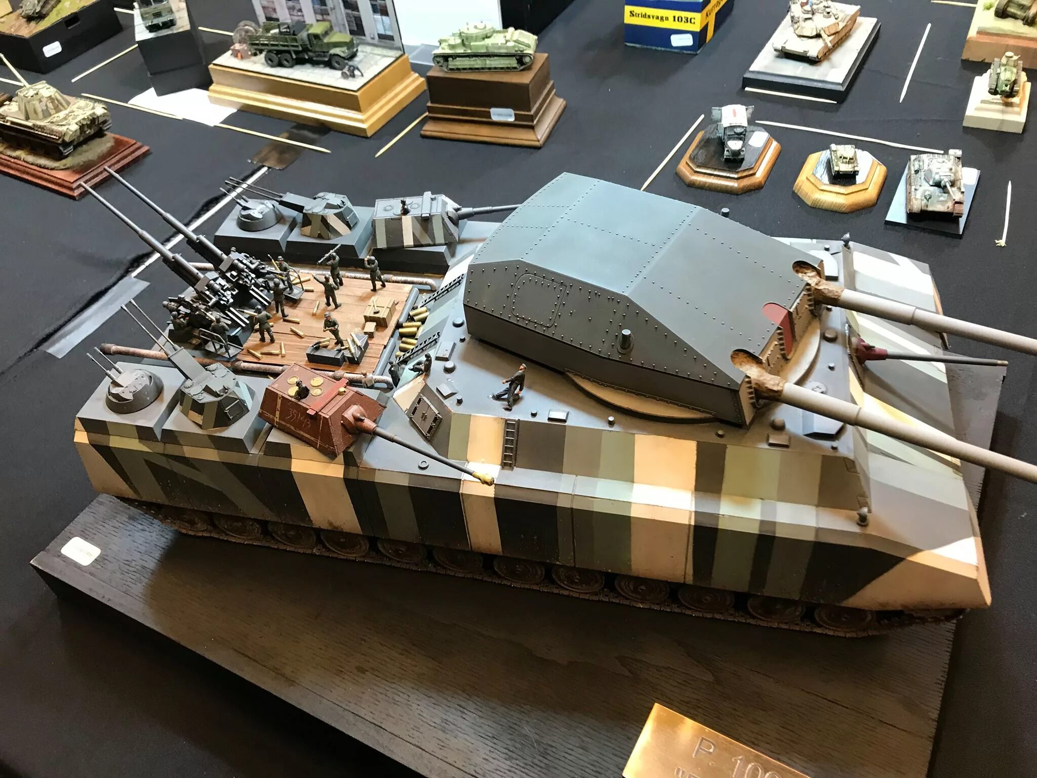 Landcreuzer P1000 "Ratte" diorama in 1/144 scale World of tanks, Military vehicl