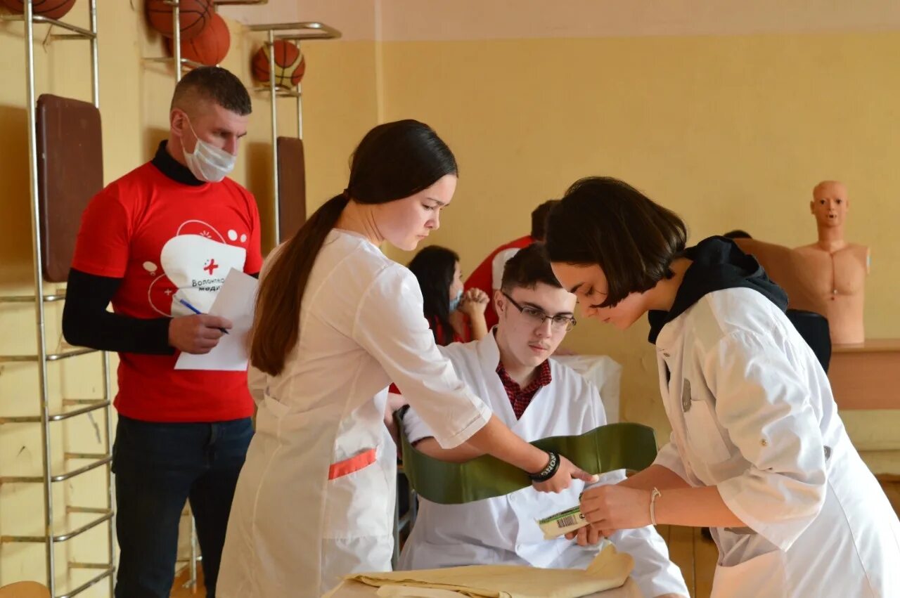 Московский областной медицинский колледж 5. Серпуховский медицинский колледж. московский областной медицинский колледж 1. момк серпухов. колледж серпухов.