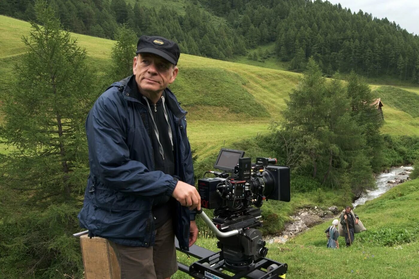 Camera actor. Кинематограф чарли чаплин. Энни лейбовиц. Camera actor. Александр петров на съёмочной площадке.