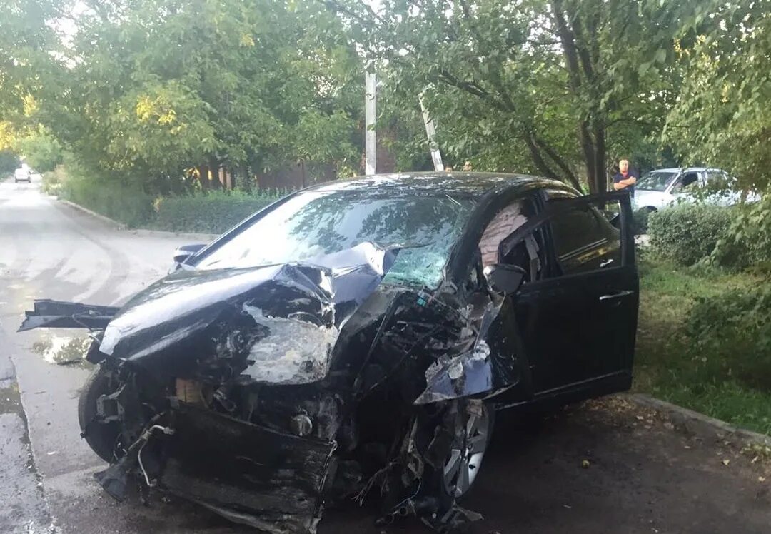 Разбитая хонда цивик. Аварии хонда цивик. Дтп civic 5d. Civic разбитый. Аварии хонда цивик.