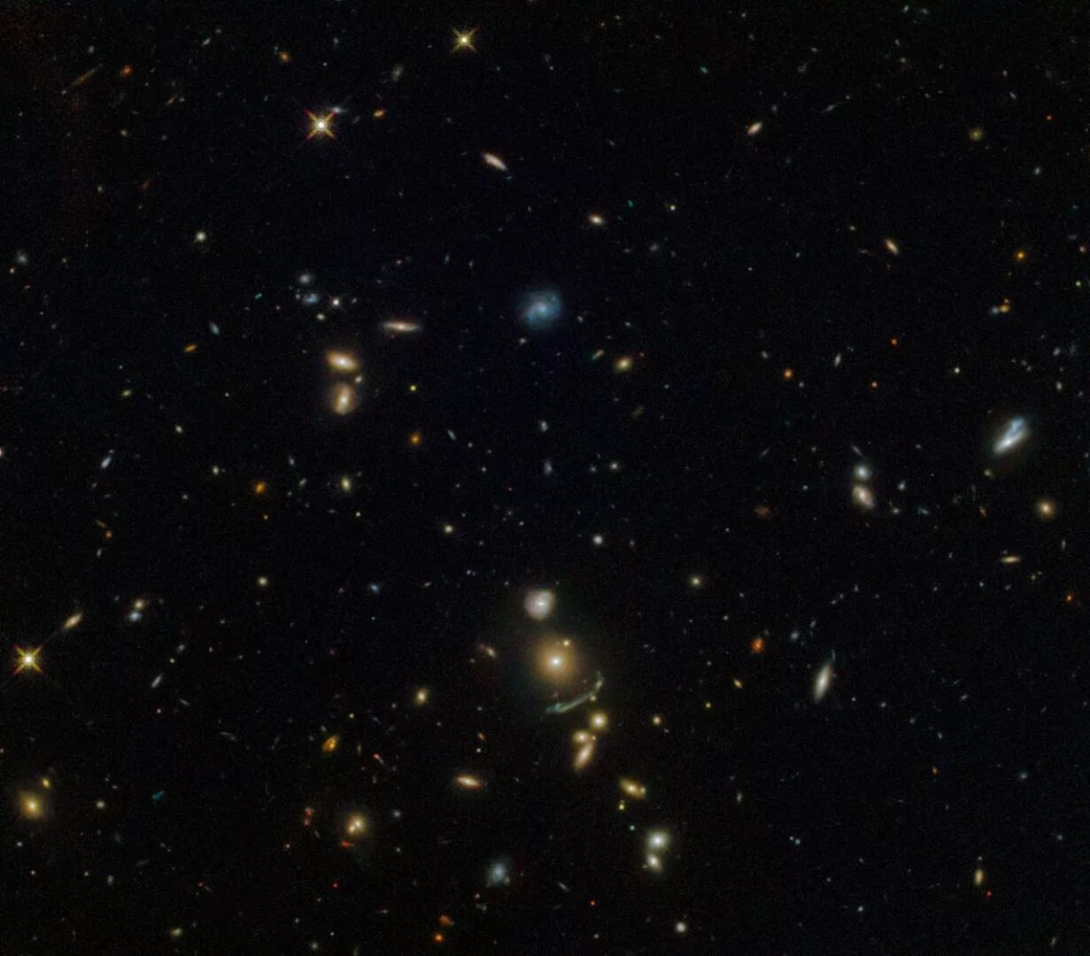 Наблюдаемая галактика. Эллиптическая Галактика eso 325-g004. Скопление галактик Абель. Эллиптическая Галактика eso 325-g004 гифка. Галактическое гало.