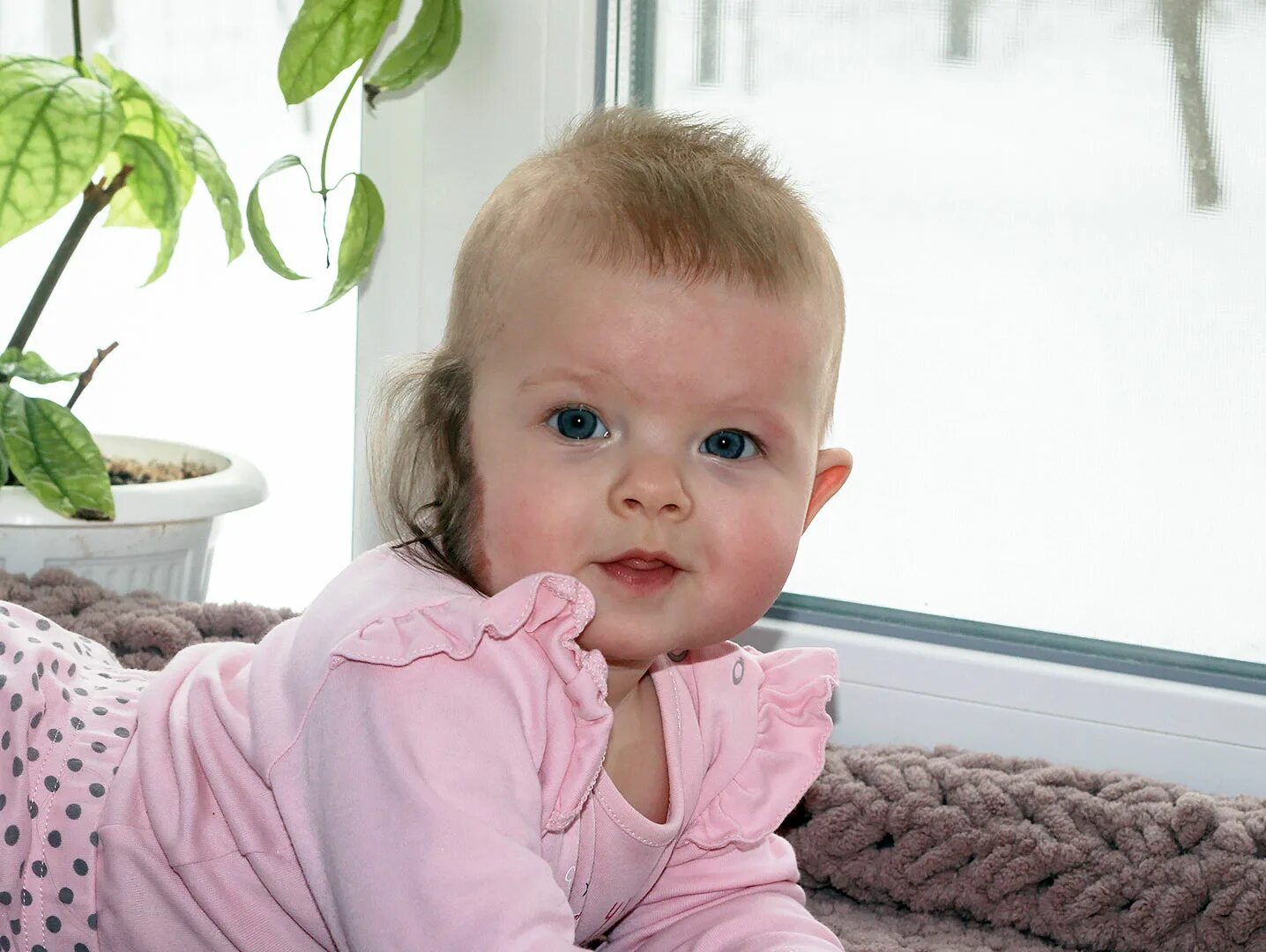 Маленькая алиска. Маленькие человеки алиса маленькие человеки. Маленькая алиска маленькая алиска. Рыжая девочка. Julia altork.