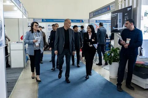 Uzbuild