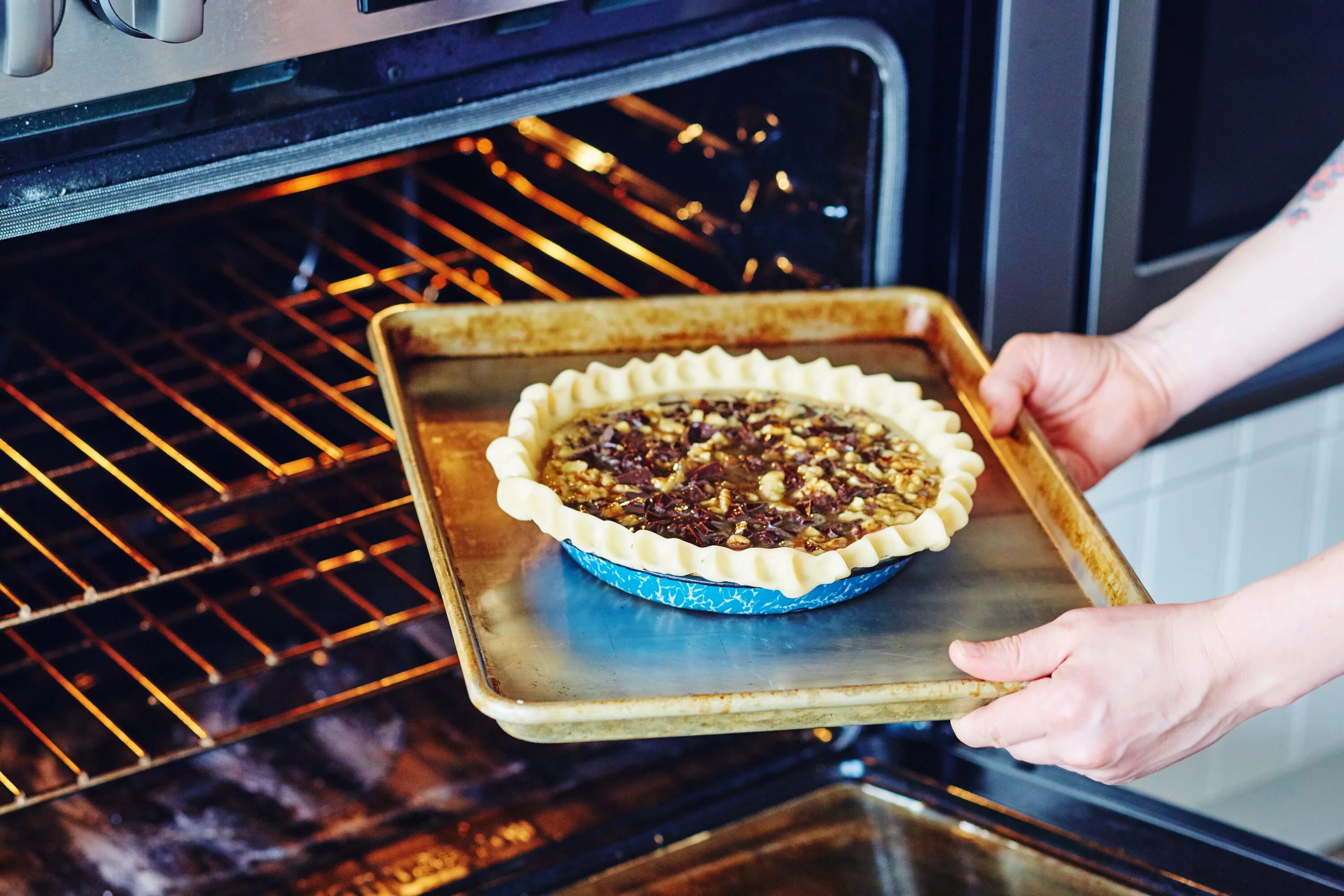 Oven Baking. Oven Baked. Cake in the Oven. Противень кукинг сим.