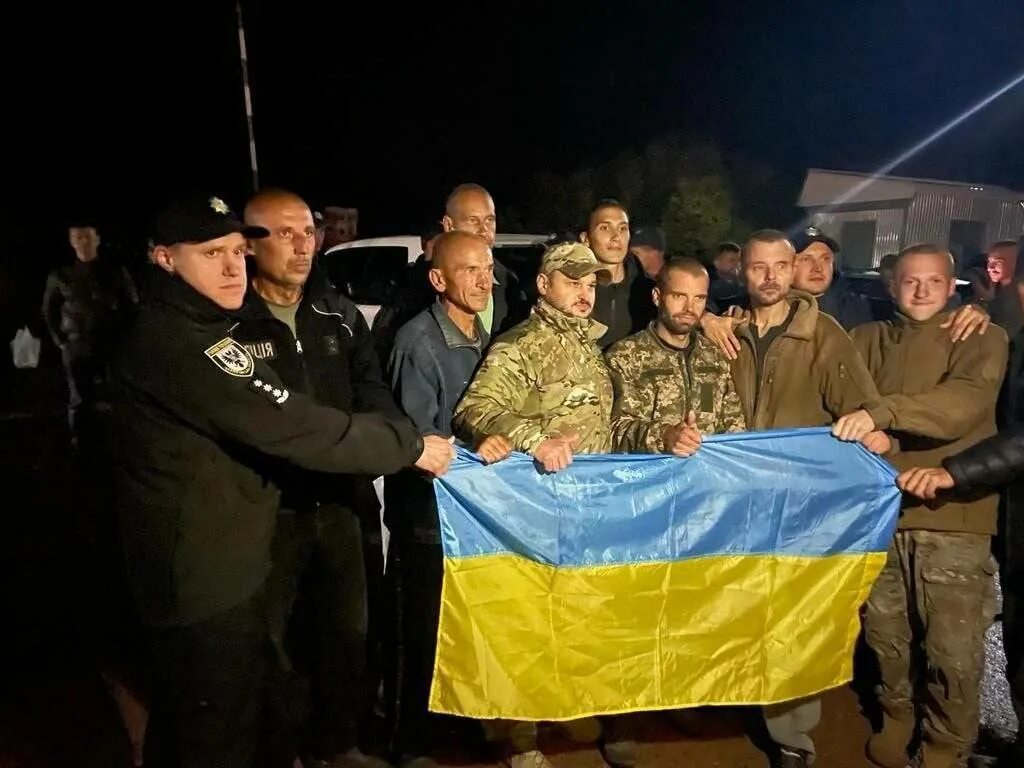 Освобожденные российские пленные. Российский солдат. Пленные российские солдаты. Российские военнопленные. Поддубный военкор.