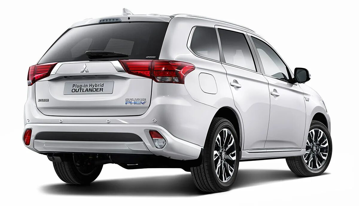 Mitsubishi гибрид. Plug in Hybrid Mitsubishi Outlander. Мицубиси Аутлендер гибрид. Mitsubishi Outlander PHEV 2018. Mitsubishi Outlander Hybrid 2015.