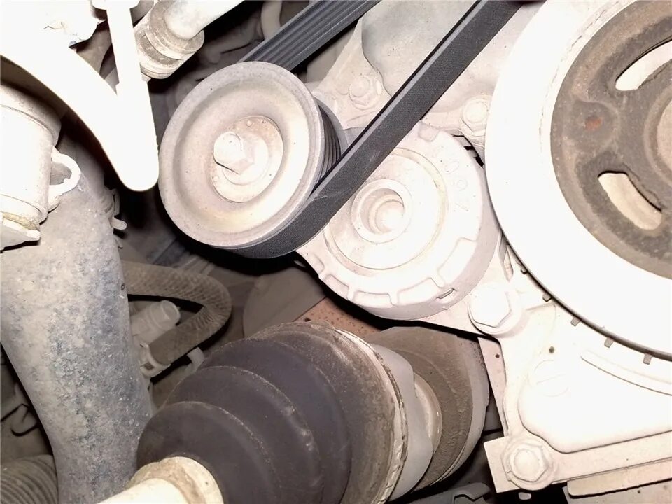 Замена натяжного ролика - Mazda 3 (1G) BK, 2 л, 2007 года поломка DRIVE2