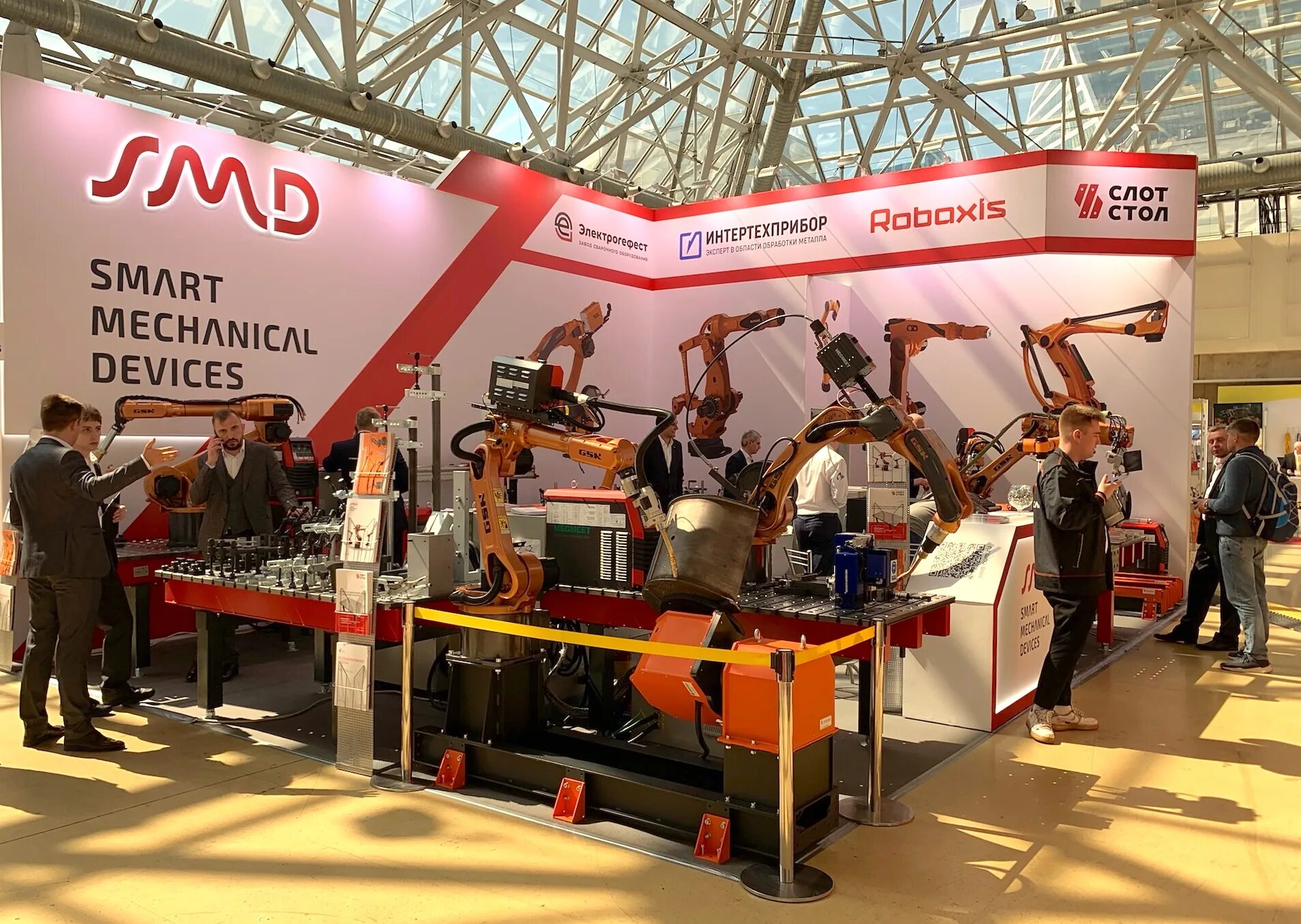 Mechanical device. Механизм часов чертеж. Курт херцштарк. Часы с механизмом. Устройство механизма часов.