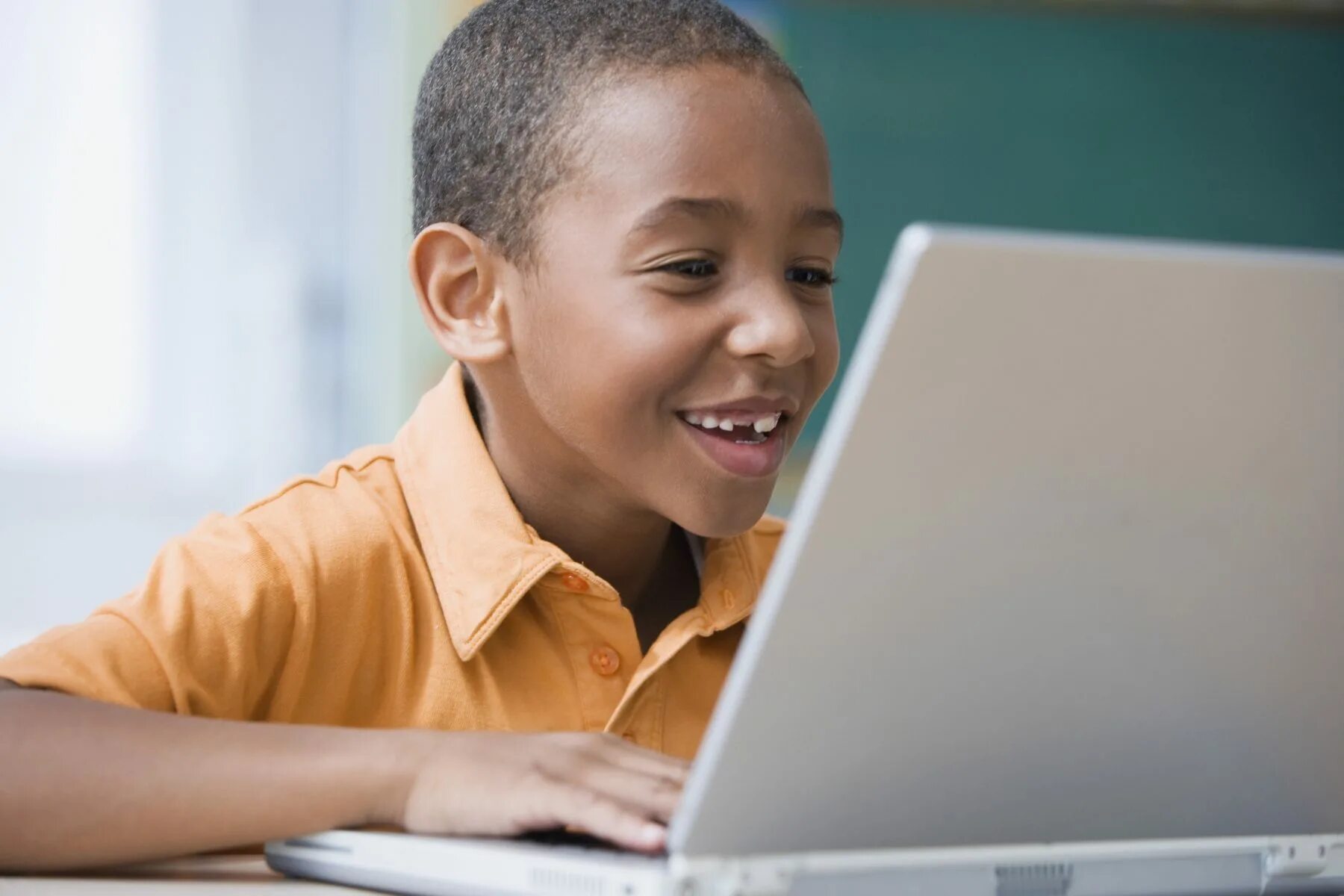 African with Computer. Children School with Computer. Black African. Планшет для детей. Black student