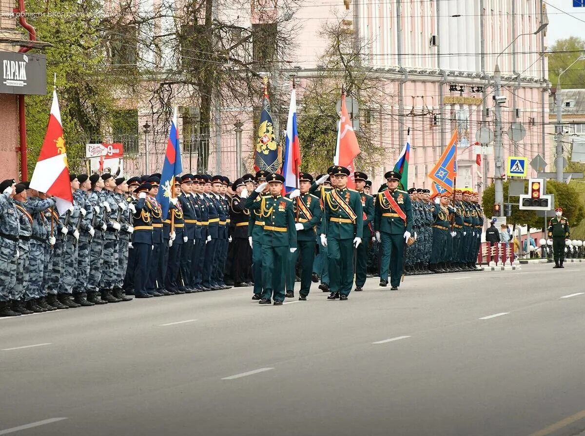 Парад Победы в Брянске 2022. Брянск парад Победы. Парад 9 мая Брянск. Парад Победы Брянск 2021.