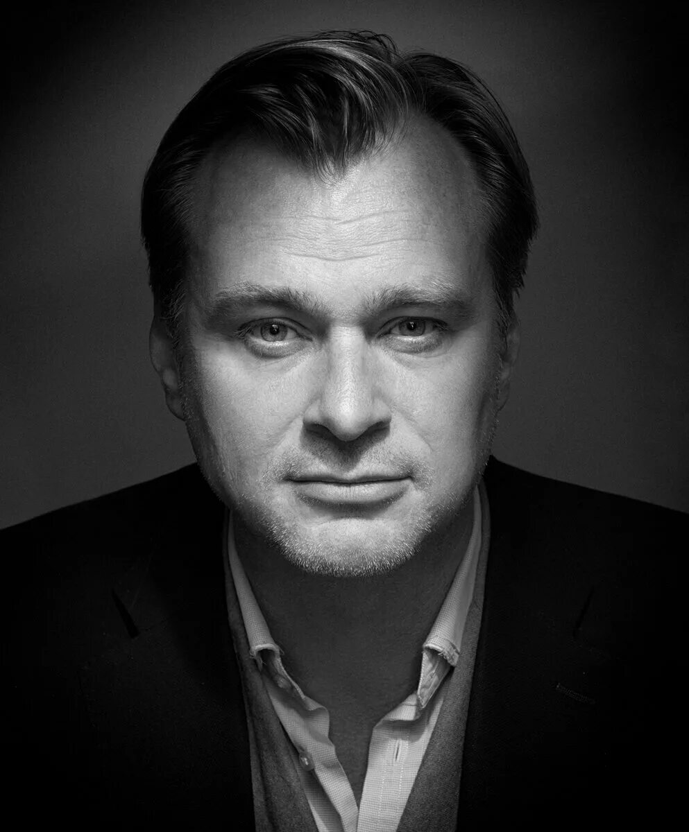 Нолан девушка. Нолан девушка. Кристофер нолан с бородой. Нолан девушка. Kristafer nolan.